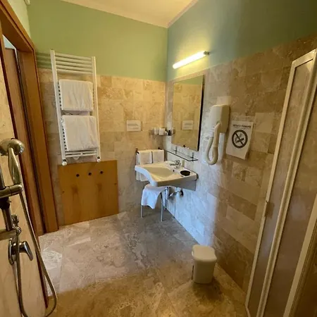 Hotel Poggio Bertino 2*